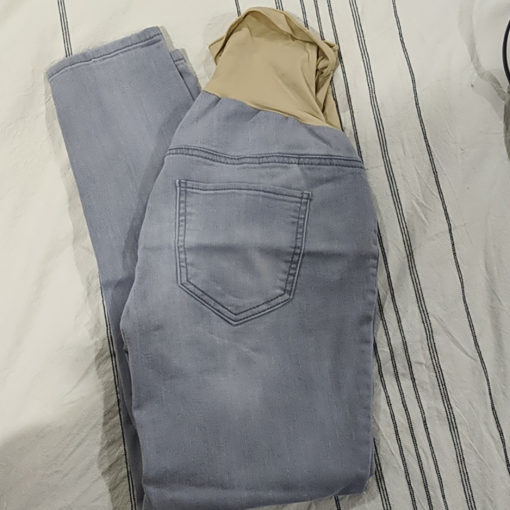 Maternity jeans
